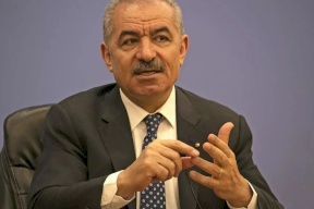 اشتية: فليساعد الله العالم إذا فاز ترامب بالانتخابات