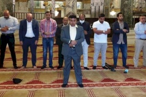 صورة- الاحتلال يعتقل شابًّا بسبب "رصده زيارة تطبيعية لوفد إماراتيّ"