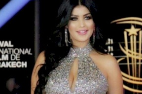 ملكة جمال المغرب تواصل نشر صور مثيرة للجدل عن فتيات مصر