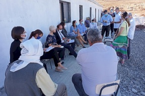 وفد أوروبي يزور مدرسة أبو تين المهددة: مؤسف أن يفقد الأطفال حقهم في التعليم