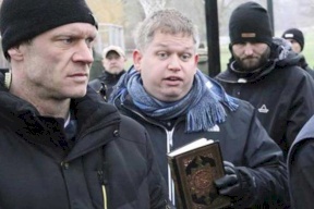 إحراق نسخة للقرآن أمام مبانٍ حكومية بالعاصمة ستوكهولم