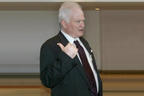 جلعاد يحذر من وقوع طائرات F35 بيد "ثوار الربيع العربي"