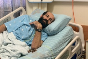 الأسير ماهر الأخرس.. جسد مُنهك وعزيمة قوية