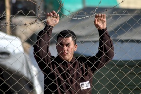 إسرائيل تستأنف ملاحقة البنوك لمنع صرف رواتب الأسرى