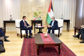 اشتية يطلب من أوروبا لقاح فيروس كورونا