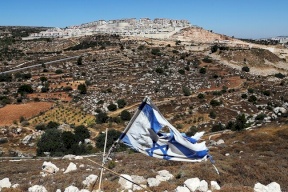 إسرائيل: المستوطنون يتوقعون خسارة ترامب