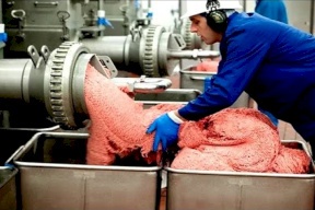 الصين تحذر من معلبات لحوم تحتوي فيروس كورونا