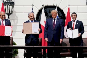 لماذا "تتمنى" السعودية والإمارات والبحرين  فوز ترامب؟