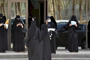 ضجة في السعودية... عرض 30 فتاة للزواج عبر الإنترنت