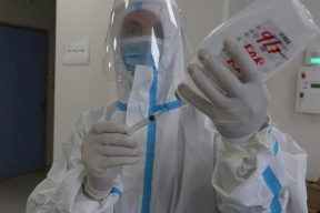 نقابة المهن الصحية تهدد بالإضراب "لا تختبروا صبرنا"