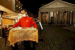 لمواجهة "طفرة" كورونا.. أوروبا تسير نحو الإغلاق التام