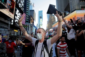 تحوّل خطير: إطلاق نار على مظاهرة في أمريكا