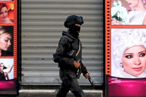 صور| مصر.. مقتل فتاة يثير ضجة والمتهم يمثل الجريمة