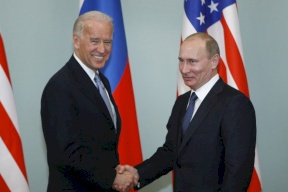 لِمَ لم تهنئ روسيا والصين بايدن للآن؟