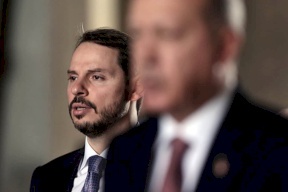 رواية جديدة تكشف سبب استقالة صهر أردوغان