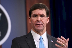 وزير الدفاع الأميركي يعلق على إقالته.. "لا أقول نعم دائما"