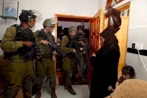 مداهمات واعتقالات في عدة مناطق بالضفة