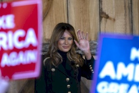 ميلانيا ترامب ترفض لقاء زوجة بايدن