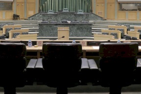 الأردن: 31 نائباً قد يفقدون مقاعدهم بالبرلمان قبل دخوله