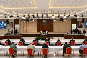 الفصائل غاضبة: عودة العلاقات مع إسرائيل انقلاب على "الأمناء العامين"