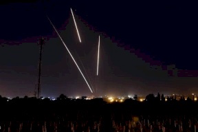 تقديرات الجيش الإسرائيلي: انطلاق  الصواريخ من غزة بسبب البرق