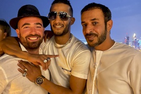 (فيديو) محمد رمضان يعلق على صورته مع المطرب الإسرائيلي.. "لا يهمني اسمك ولا لونك"!