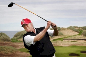 ترامب يغادر قمة الاقتصادات الكبرى بالعالم ويذهب للعب الغولف !