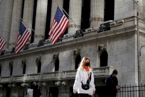 أمريكا.. الإصابات بكورونا تتخطى حاجزاً جديداً