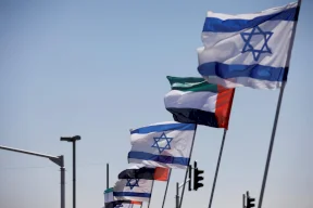 قناة عبرية: تحضيرات بناء قطار يربط إسرائيل بالإمارات استمرت خلال الحرب ووصلت مرحلة متقدمة