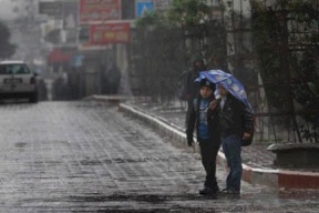 حالة الطقس: منخفض جوي بارد يبدأ تأثيره ظهراً