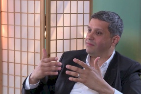 سياسي من أصول فلسطينية يصل رئاسة حزب بألمانيا