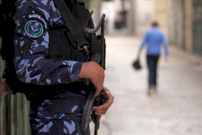 (صورة) نابلس: القبض على مواطن زوّر مخالفة للتشهير بالشرطة