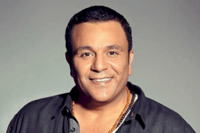 فيديو- محمد فؤاد يلفت الأنظار بوزنه الزائد