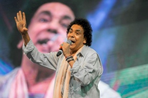 محمد منير يكشف سبب تعرضه لأزمة صحية مفاجئة