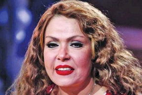 لوسي: عمري 28 سنة