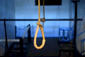 الإعدام لكويتية عذبت خادمتها حتى الموت