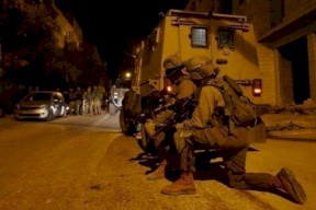 ليلة مشتعلة بالضفة... مواجهات واعتقالات واسعة بمناطق متفرقة