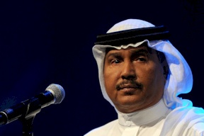 فيديو: فنان سعودي يتلقى لقاح كورونا.. ويوجه رسالة للخائفين منه