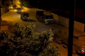الاحتلال يداهم منازل في طولكرم ويعتقل ثلاثة مواطنين