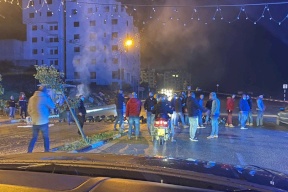 فيديو وصور- الأهالي والتجار يحتجون: الاغلاق يُطبق في بيرزيت فقط!