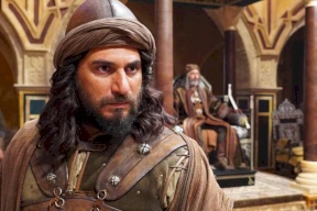 نضال نجم وشقيقه التوأم وائل يصدمان الجمهور..اعتقدوا أنهما الشخص نفسه