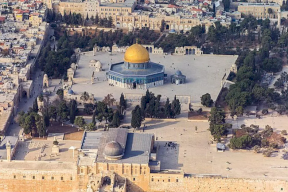 السفير الفلسطيني في طهران: سنصلي بالأقصى برفقة الإمام الخامنئي