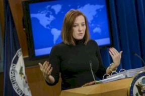 شاهد- المتحدثة باسم الأبيض ترتكب خطأ سيُسعد ترامب!