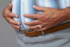 انتفاخ البطن قد يكون من أعراض مرض خطير!