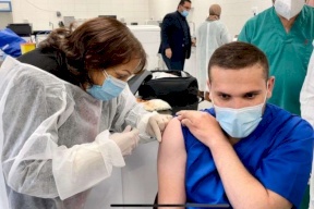 فيديو| موظفو “الصحة” يفاجئون الوزيرة الكيلة بعد فوزها بجائزة عالمية