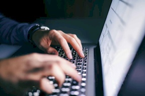 "يديعوت": هجوم سيبراني استهدف شركات إسرائيلية