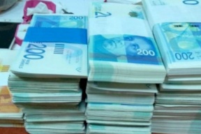 غزة: موظفة تختلس نصف مليون شيكل من شركة عملت بها 12 عاما!