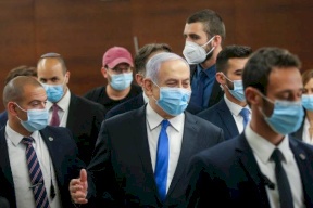 إسرائيل تبحث إنشاء مصانع للقاحات فايزر وموديرنا