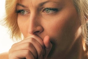 ما أسباب "التنحنح" المستمر؟