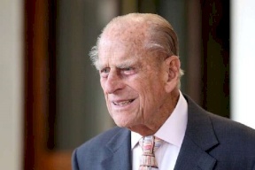 نقل زوج ملكة بريطانيا إلى المستشفى